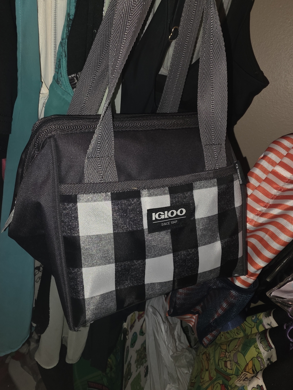 Igloo Black and White Buffalo Check Insulated Tote